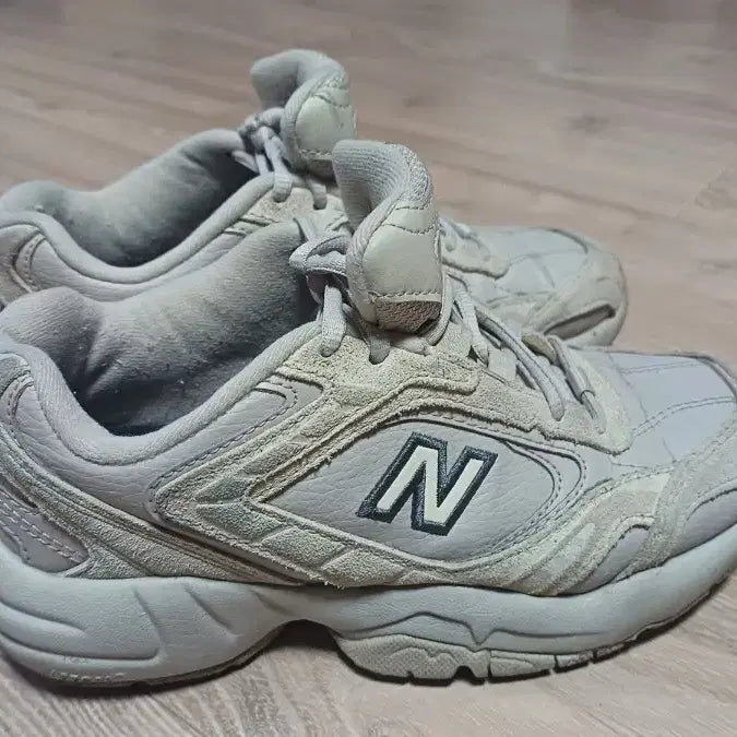 [BUNJANG] New Balance Gray Sneakers / 뉴발란스 운동화 회색