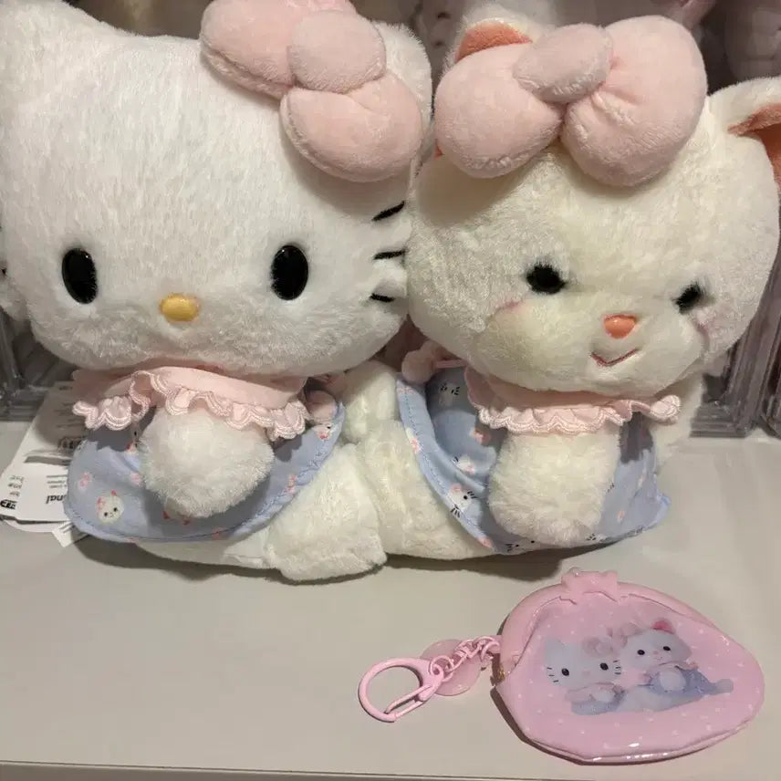 [BUNJANG] Sanrio Yoshitoku Nui Hello Kitty Coin Purse &amp; Keyring Set / 산리오 요시토쿠 누이 헬로 키티 동전지갑 키링 세트