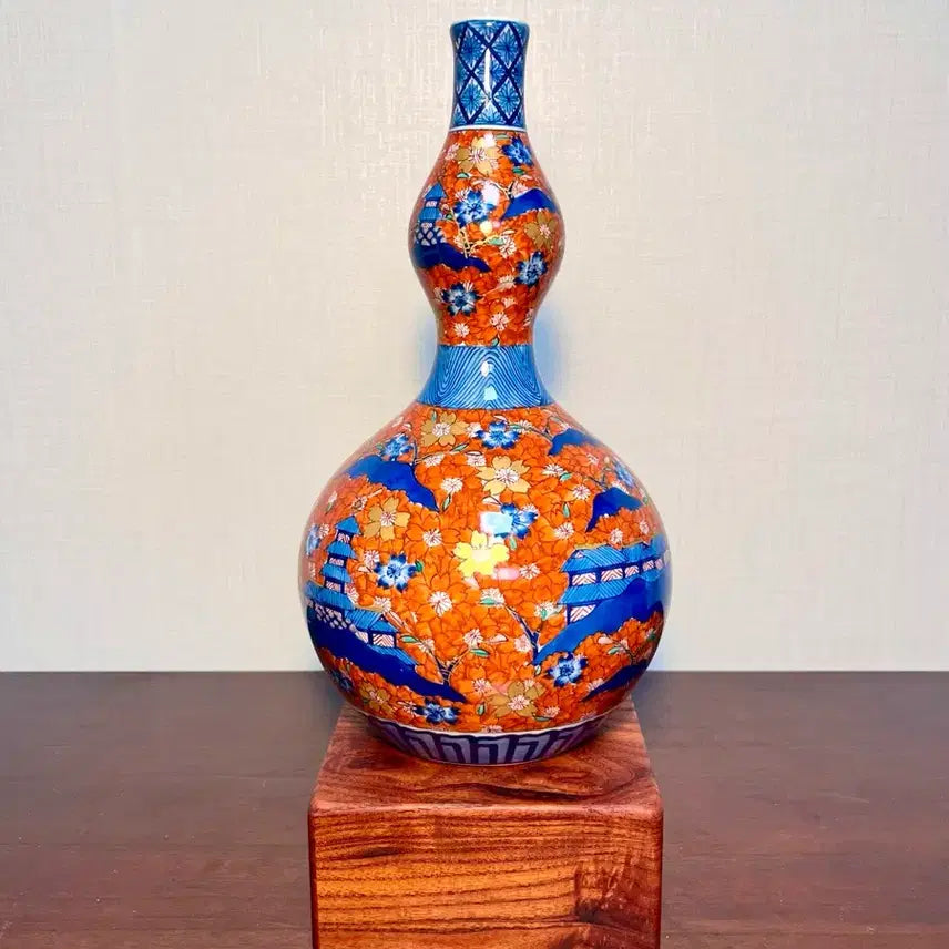 [BUNJANG] Japanese Arita Ware "Spring Blossom Pavilion" Vase / 일본 도자기 누각 벚꽃만개문 호리병