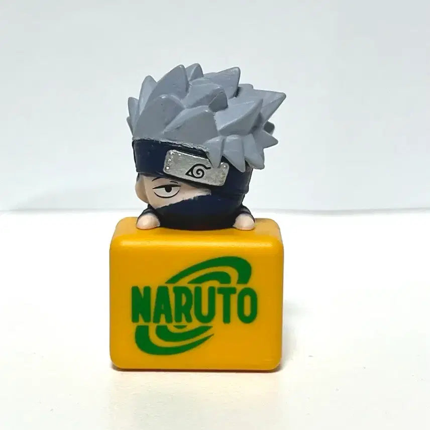 [BUNJANG] Kakashi Earphone Jack Figure Charm - Naruto Hyper Collection / 카카시 이어폰잭 피규어 이어폰꽂이 나루토 히퍼 고전 가챠 미니