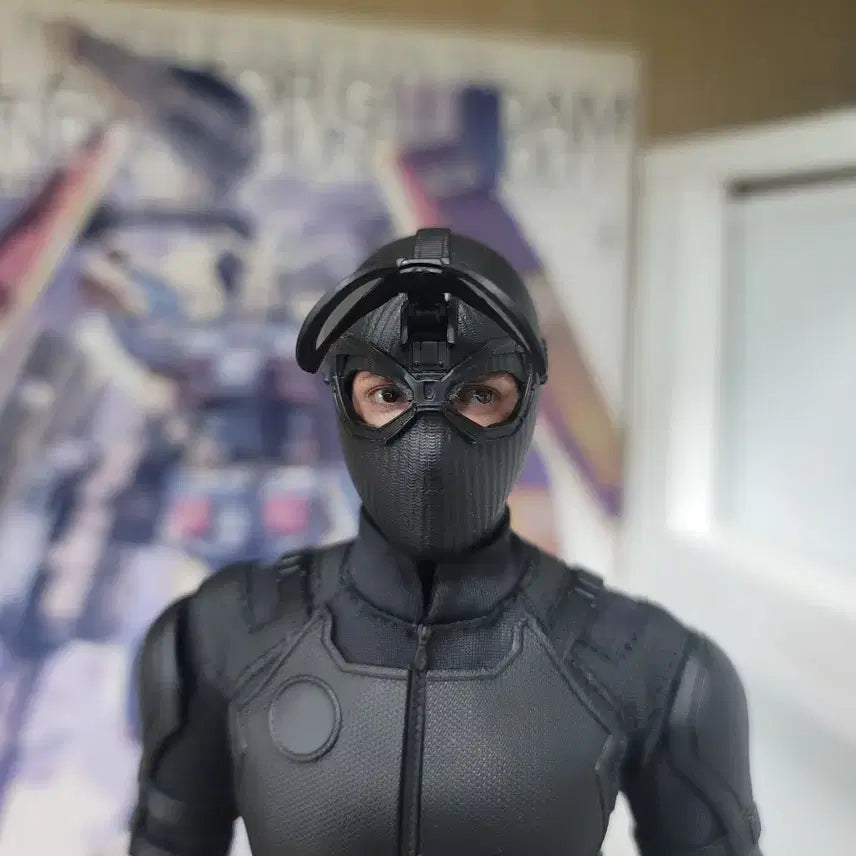 [BUNJANG] Hot Toys Spider-Man Stealth Deluxe Figure (Box Not Included) / 핫토이 스파이더맨 스텔스 디럭스 (박스 X)
