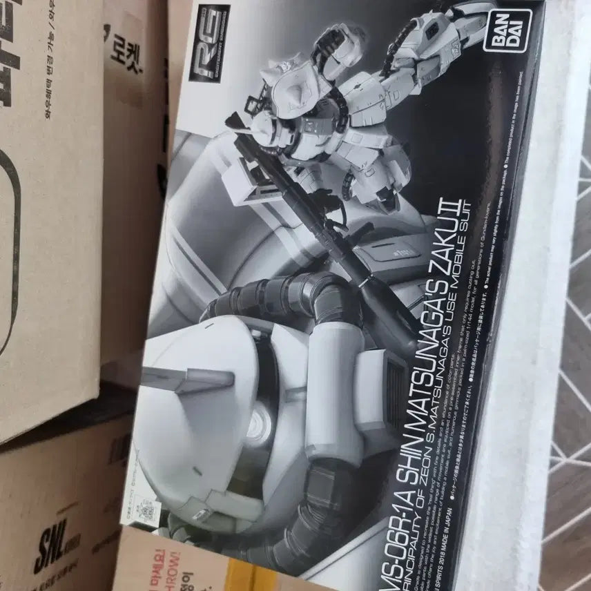 [BUNJANG] RG 1/144 Shin Matsunaga Custom Zaku II Limited Edition / RG 건담 신 마츠나가 자쿠2 한정판 흰색 늑대 판매