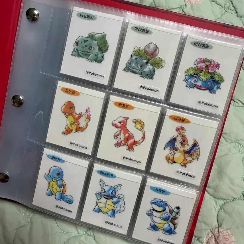 [BUNJANG] Pokemon 30th Anniversary Samlip Sticker Book with Charizard and 100 Artwork Stickers / 삼립 포켓몬 띠부씰북 리자몽(적) + 30주년 아트웍 띠부씰 100종