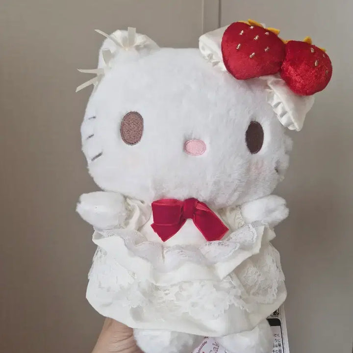 [BUNJANG] Sanrio Sweet Cake Hello Kitty Plush / 산리오 스위트케이크 헬로키티 누이