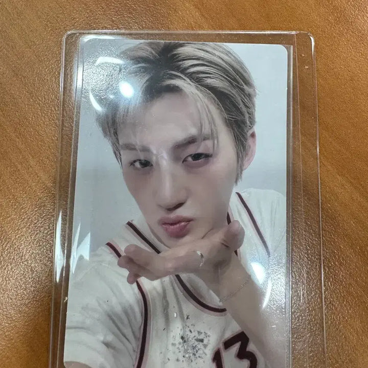 [BUNJANG] TWS Jihoon M2U Photocard / 투어스 tws 엠투유 지훈 포카 양도 M2U 지훈