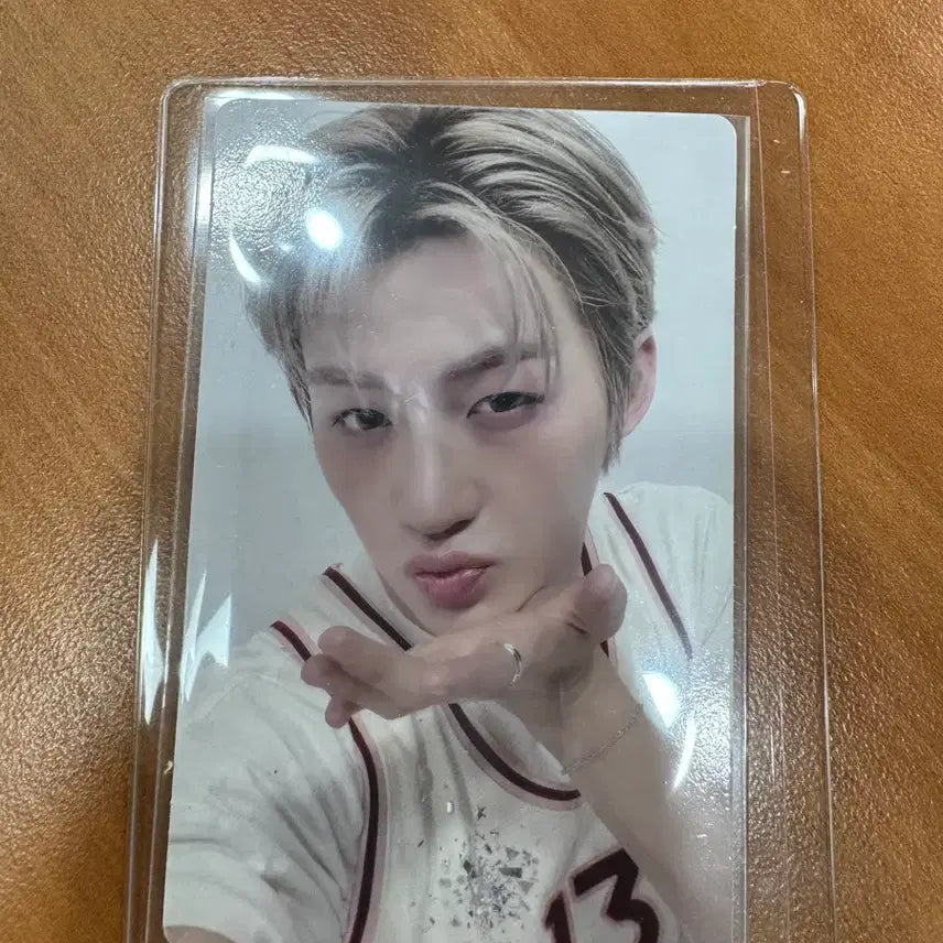 [BUNJANG] TWS Jihoon M2U Photocard / 투어스 tws 엠투유 지훈 포카 양도 M2U 지훈