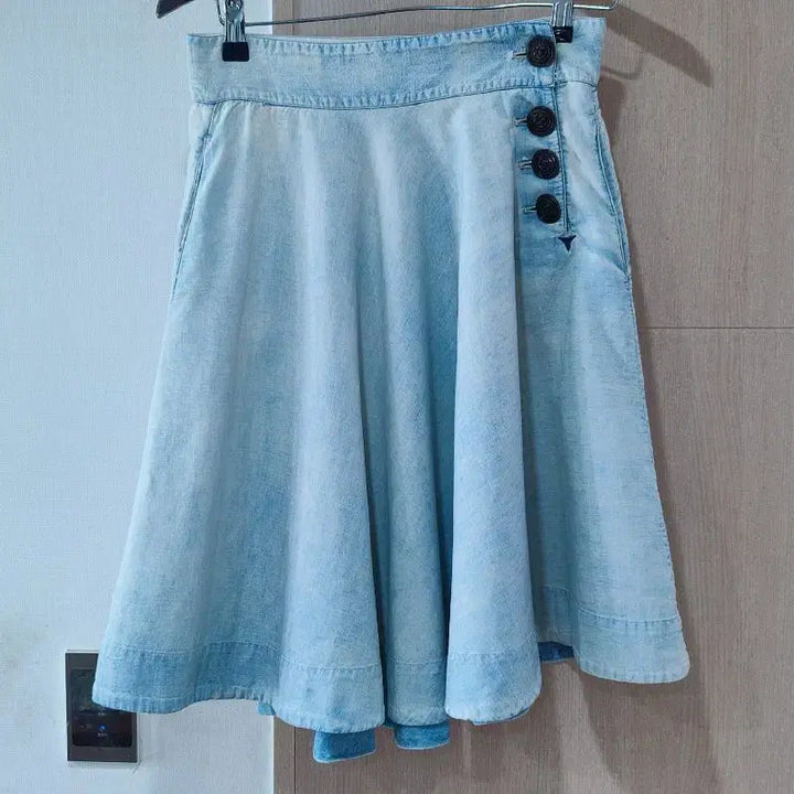 [BUNJANG] Ralph Lauren Light Wash Denim Midi Skirt Size 55 / 랄프로렌 데님 스커트 연청색 55