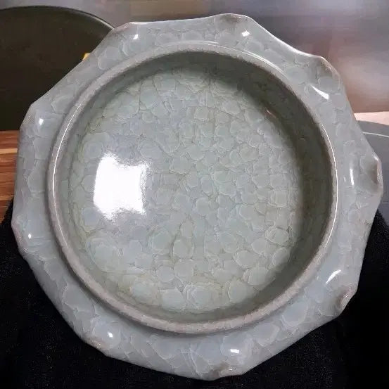 [BUNJANG] Celadon Octagonal Vase with Crackle Glaze / 변경 관요 화구새