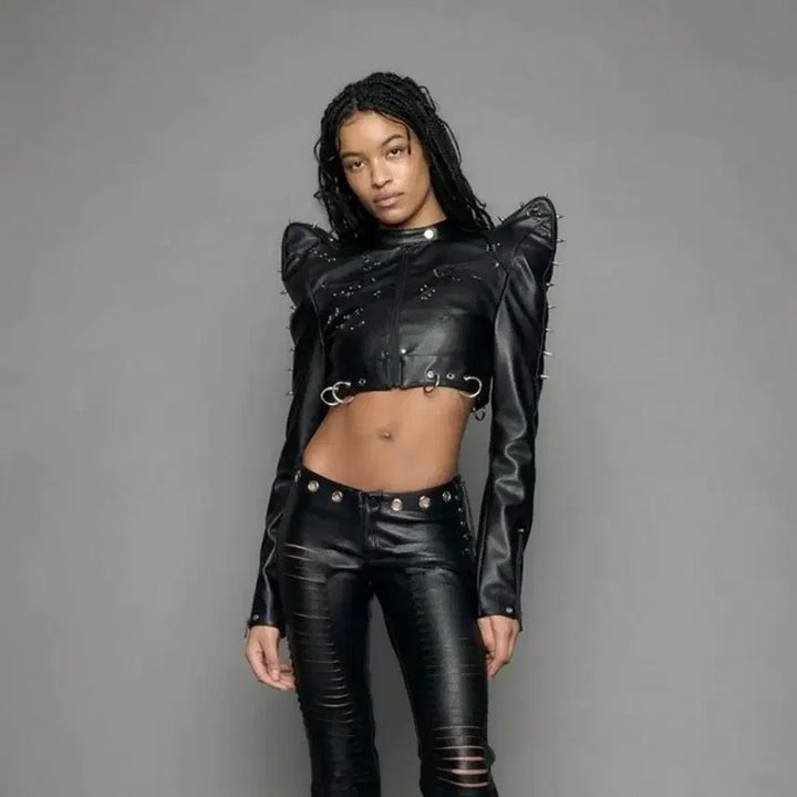 [BUNJANG] NAMILIA 2026 Devil Horn Shoulder Faux Leather Crop Jacket / NAMILIA 2026 데빌혼숄더 피어싱디테일 페이크레더 크롭자켓