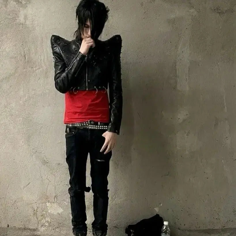 [BUNJANG] NAMILIA 2026 Devil Horn Shoulder Faux Leather Crop Jacket / NAMILIA 2026 데빌혼숄더 피어싱디테일 페이크레더 크롭자켓