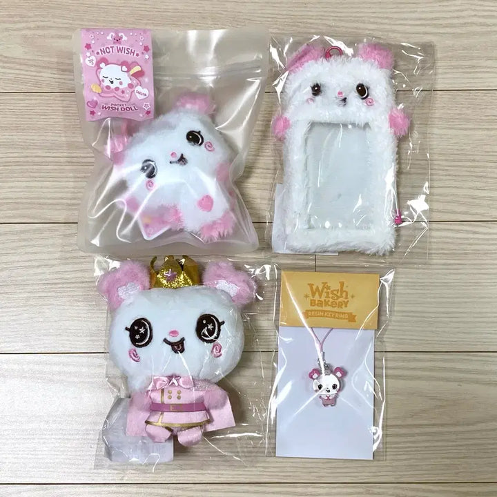 [BUNJANG] NCT WISH Sakuya Wish Doll Pangi Pocket Photocard Holder Prince Resin Keyring Bundle Set (Sealed) / 일괄,미개봉)엔시티위시 사쿠야 위시돌 팡이 포켓 포카홀더 프린스 레진키링