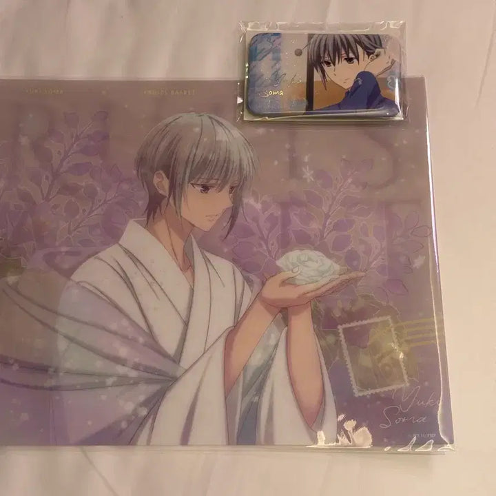 [BUNJANG] Fruits Basket Shanghai Pop-Up Square Can Badge &amp; Postcard Set (Soma Yuki) / 후르츠바스켓 상하이팝업 사각캔뱃지 엽서 소마 유키
