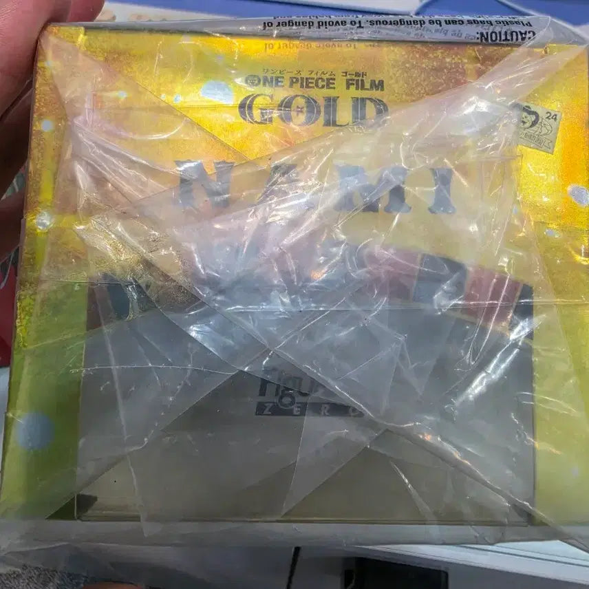 [BUNJANG] FiguartsZERO Nami Limited Edition Film Gold Figure / 원피스 피규아츠제로  극장판 필금골드 한정판 나미