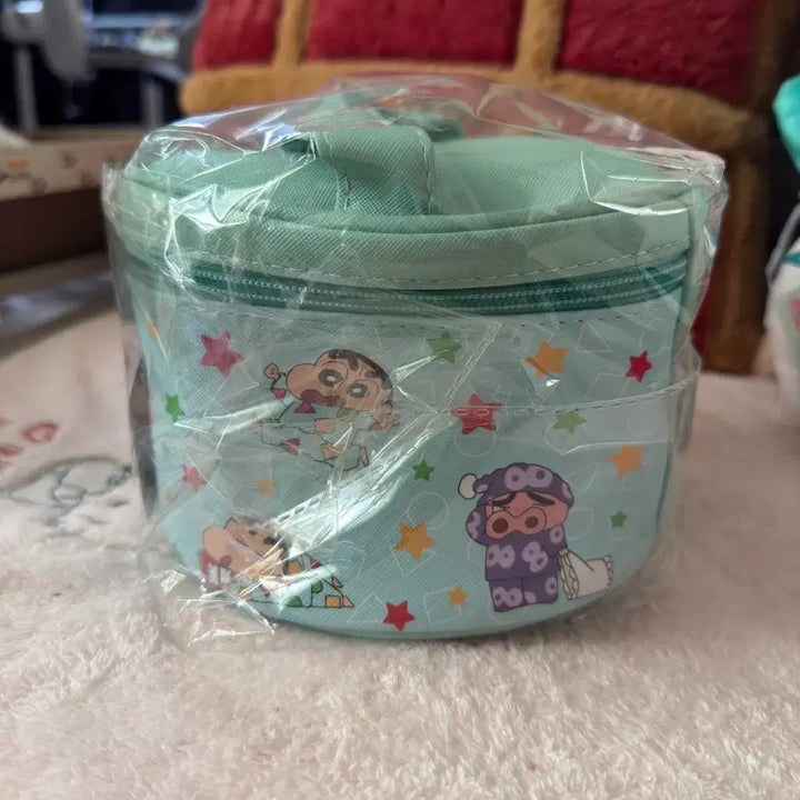 [BUNJANG] Crayon Shin-chan Cylindrical Pouch / 짱구 원통형 파우치