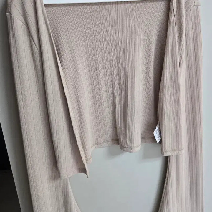 [BUNJANG] Grace Yu Joy Cardigan Sleeveless Set Beige / 그레이스유 조이 가디건 슬리브리스 세트 베이지