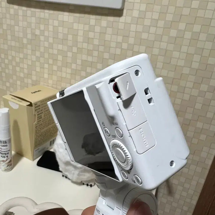 [BUNJANG] Sony ZV-1F Vlogging Camera White / 소니 ZV-1F브이로그 카메라