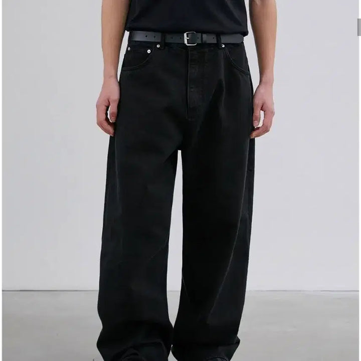 [BUNJANG] Branded Faded Black MAX WIDE STRAIGHT Fit Jeans / 1705 FADED BLACK JEANS