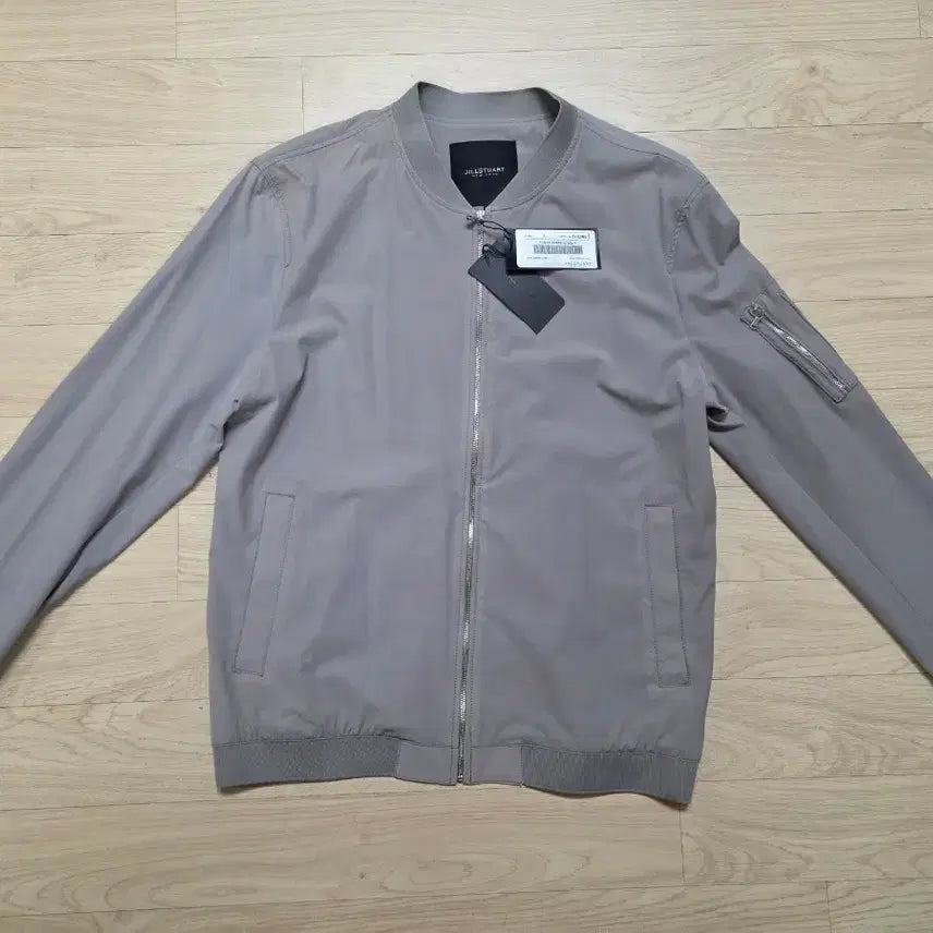 [BUNJANG] Jil Stuart New York Pleated MA1 Lightweight Jumper (Size L) / 질스튜어트뉴욕 플리츠 ma1 경량 점퍼 L 103-105 정가 64만원