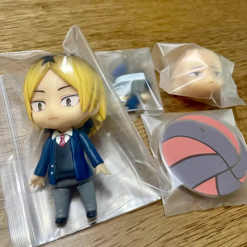 [BUNJANG] Haikyuu!! Kenma Kozume School Uniform Nendoroid / 하이큐 켄마 교복 넨도로이드
