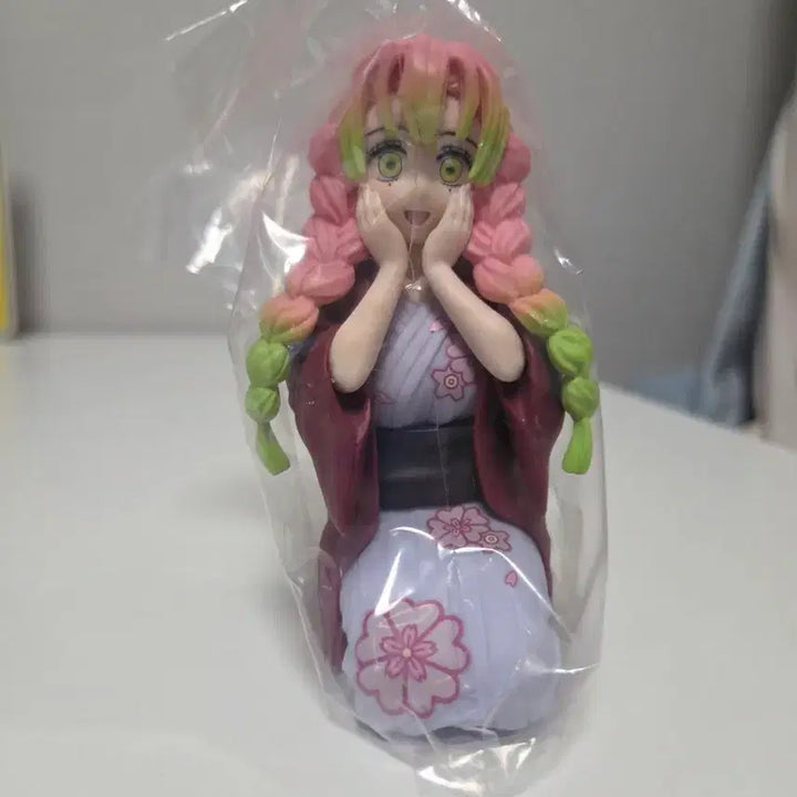 [BUNJANG] Demon Slayer Kanroji Mitsuri Chokonose Figure (Unsealed, Vinyl) / 귀멸의 칼날  칸로지 미츠리 피규어(노박스,비닐미개봉)