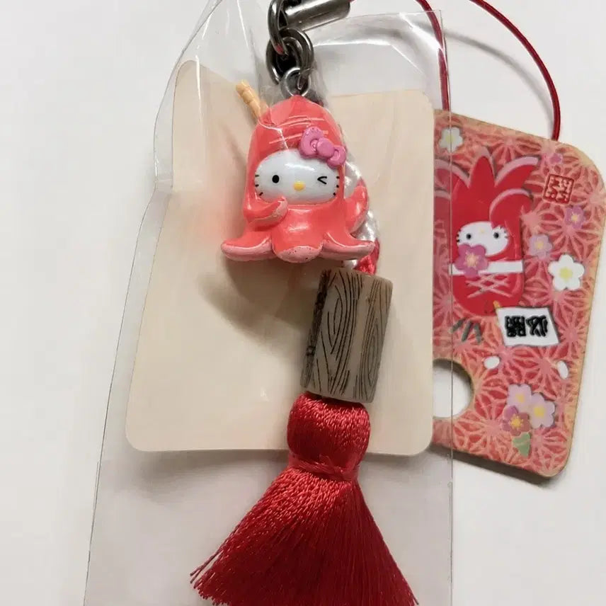 [BUNJANG] Octopus Shaped Mamori Classic Kitty Strap with Red Tassel Charm / 문어오마모리 고전키티스트랩