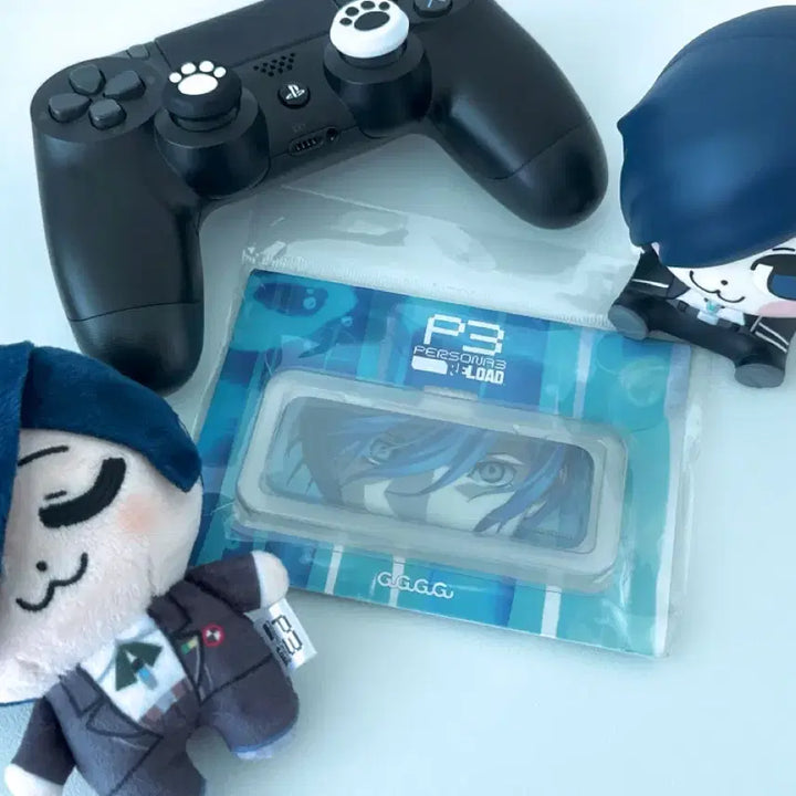 [BUNJANG] Persona 3 Protagonist Aurora Badge / 페르소나 3 안광 뱃지 (주인공)