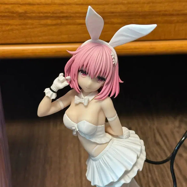 [BUNJANG] To LOVE-Ru Darkness Momo Figure White Ver. / (급처)투러브 트러블 모모 다크니스 피규어 화이트ver (일본직구)