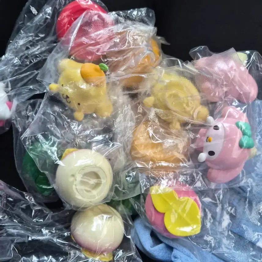 [BUNJANG] Sanrio Characters Fruit Series Figures / 산리오 과일시리즈 피규어