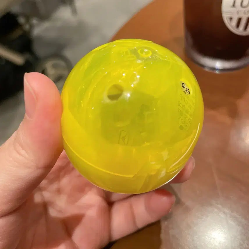 [BUNJANG] Tamagotchi Shakashaka Collection 3 Yellow + Red Bundle Set / 다마고치 샤카샤카 컬렉션 3