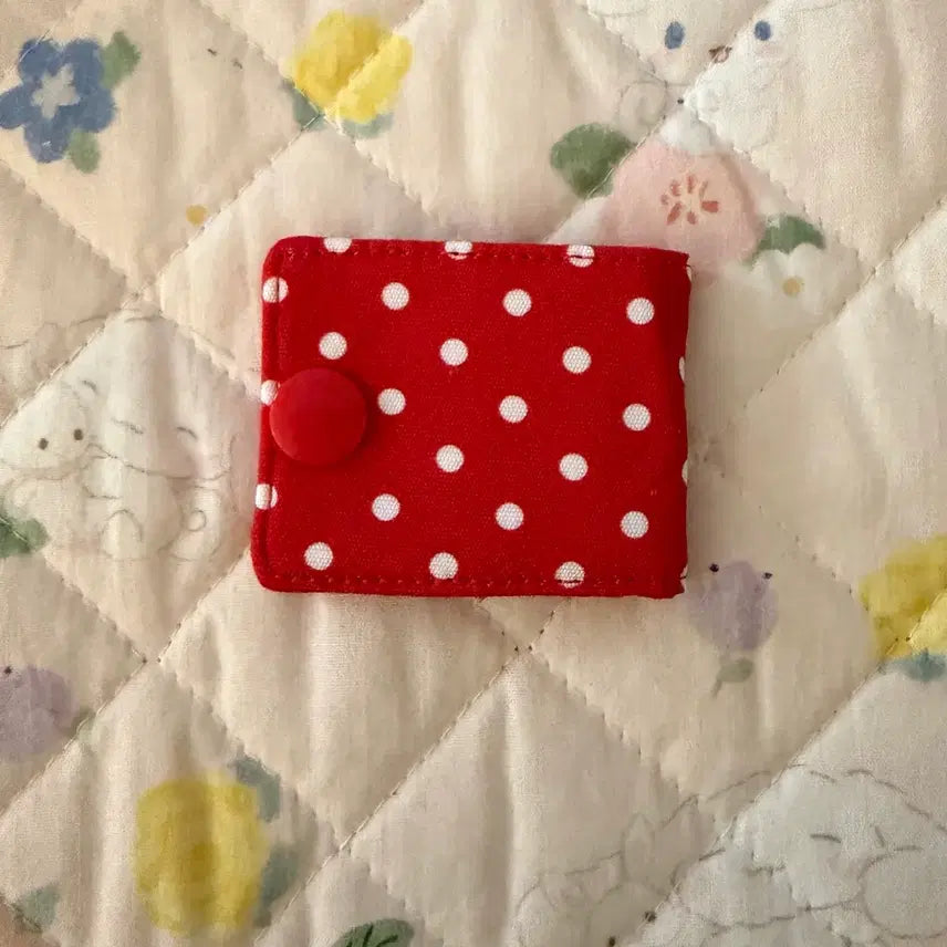 [BUNJANG] Hello Kitty &amp; Star Cable Organizers / 이어폰 케이불 정리 홀더(헬로키티,별)