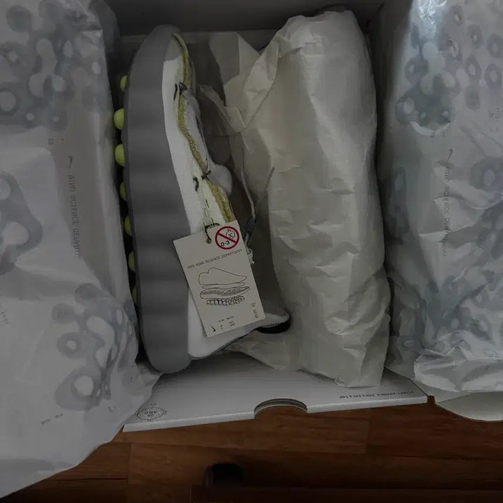[BUNJANG] Nike Mind 002 Wolf Grey Pure Platinum Shoes 280 / 나이키 마인드 002 울프 그레이 앤 퓨어 플래티넘 280