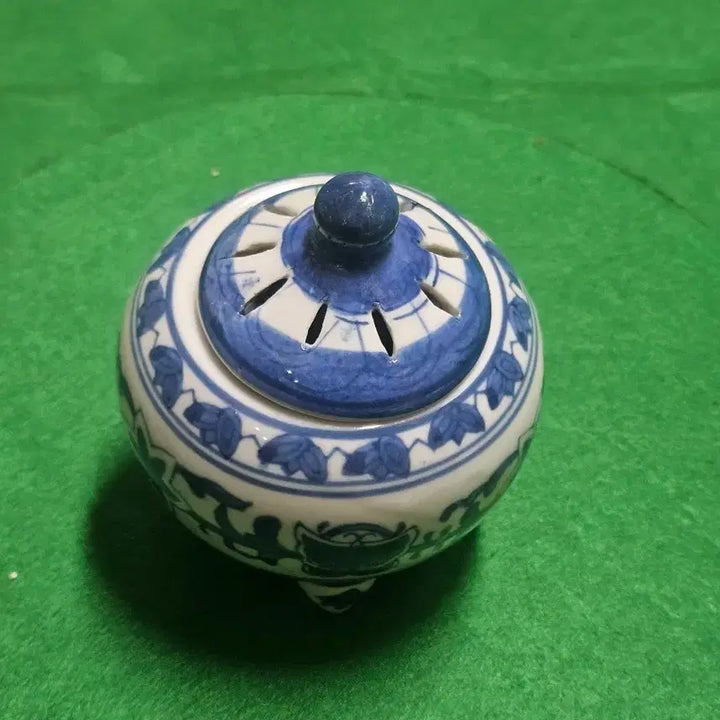 [SOLD OUT] 청화백자 투각 삼족 향로 (실측 크기 포함)