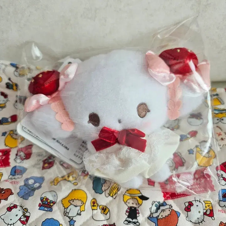 [BUNJANG] Sanrio Sweet Cake Strawberry Shortcake Mascot CorgiMung Plush / 산리오 스위트 케이크 딸기 쇼트 케이크 마스코트 코기뮹인형