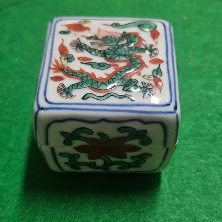 [SOLD OUT] 명가 작가물.하기야키 오채 용무늬 향합 (친필 오동나무 상자