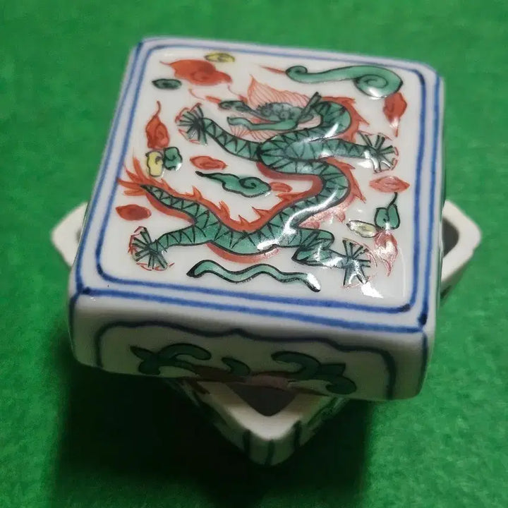 [SOLD OUT] 명가 작가물.하기야키 오채 용무늬 향합 (친필 오동나무 상자