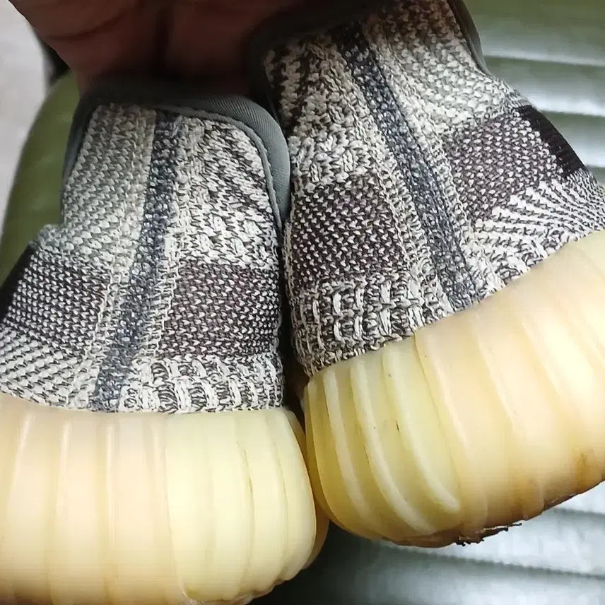 [BUNJANG] Adidas Yeezy Boost 350 V2 Zebra / 아디다스 이지부스트 350 V2 지브라