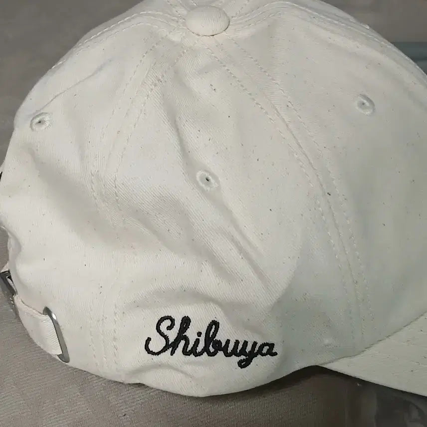 [BUNJANG] Human Made Shibuya White Heart Logo Ball Cap / 휴먼메이드 시부야 화이트 하트 로고 볼캡
