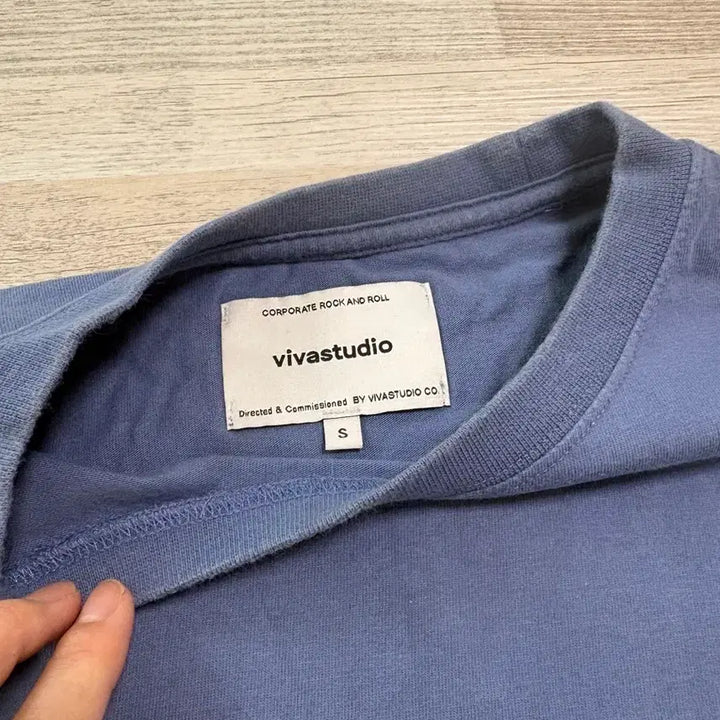 [BUNJANG] Vivastudio Pastel Blue Short Sleeve T-Shirt Size S / 비바스튜디오 반팔티S(파스텔블루)