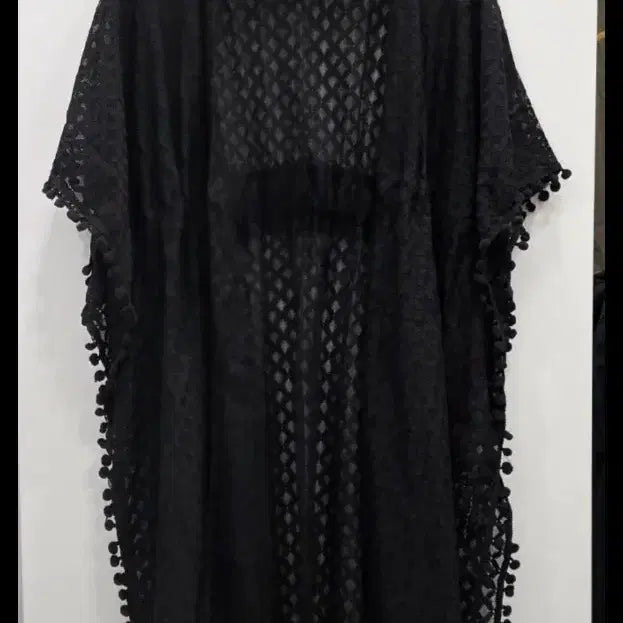 [BUNJANG] Black Punching Beach Cover-up Long Cardigan / 블랙 펀칭 비치 커버업 롱 가디건