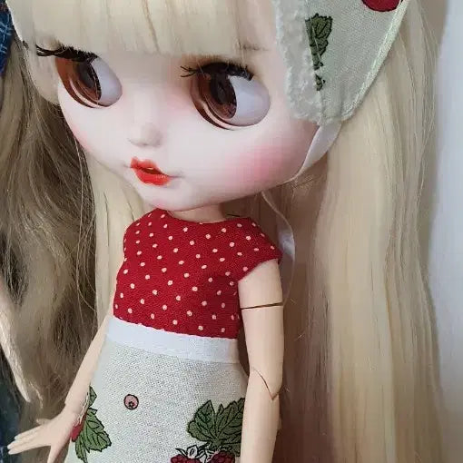 [BUNJANG] Blythe Doll Compatible Dot Print Dress, Apron, and Headscarf Set / 브라이스옷  (페이크)호환의상