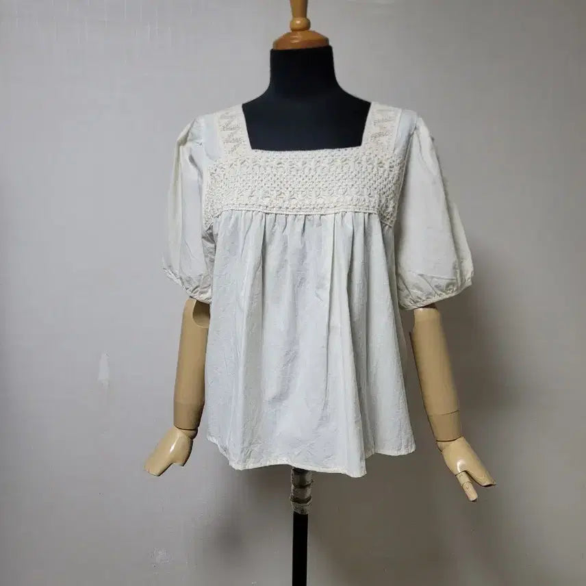 [BUNJANG] GGPX Square Neck Puff Sleeve Blouse / GGPX블라우스
