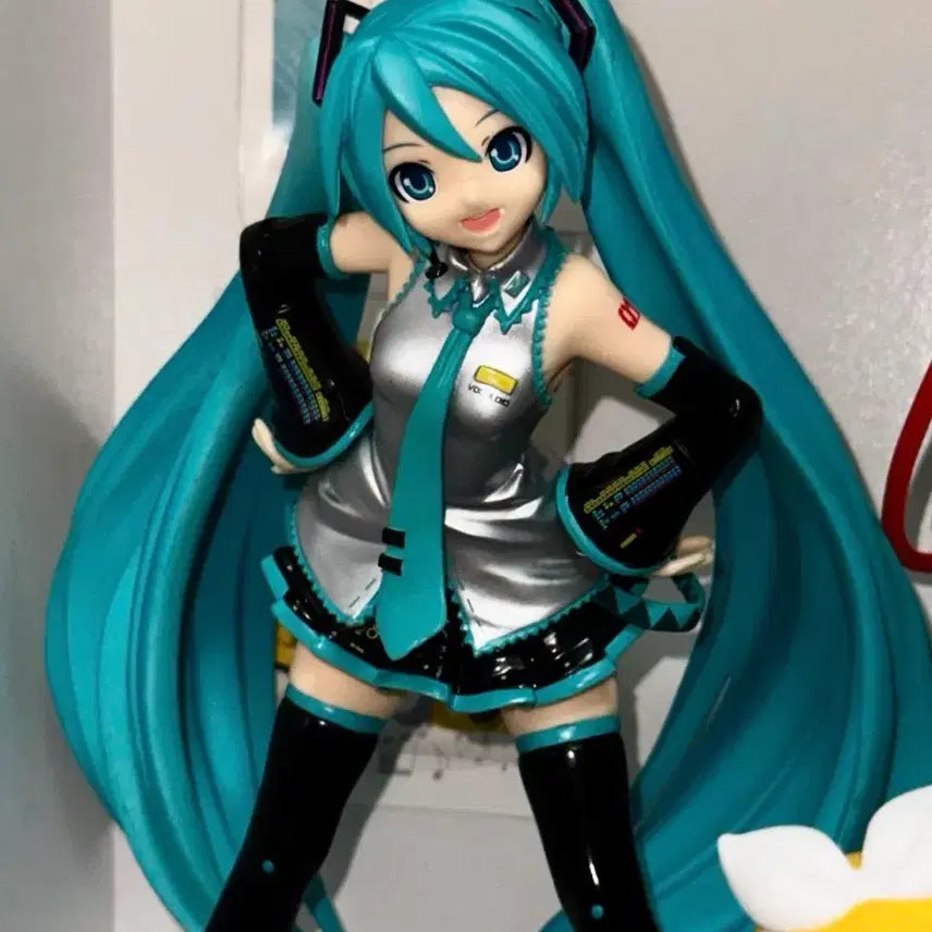 [BUNJANG] Project Diva Miku Figure (Box Included) / 박스o 프로젝트 디바 프디바 미쿠 피규어