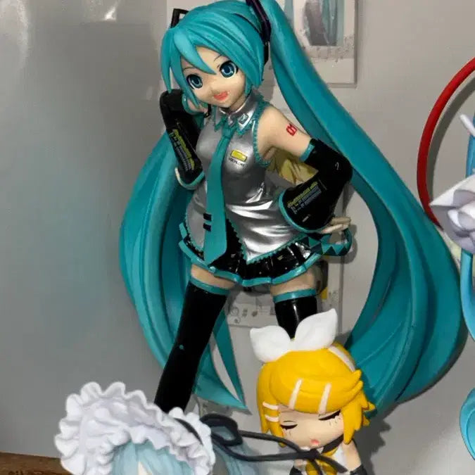 [BUNJANG] Project Diva Miku Figure (Box Included) / 박스o 프로젝트 디바 프디바 미쿠 피규어