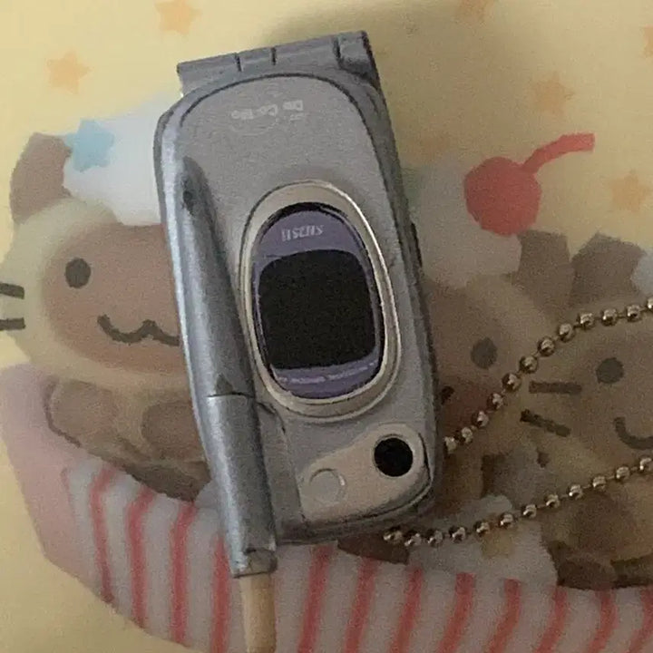 [BUNJANG] Silver Folder Phone Charm / 실버 폴더폰 볼체인 가챠 가라케 올드폰 휴대폰 가챠
