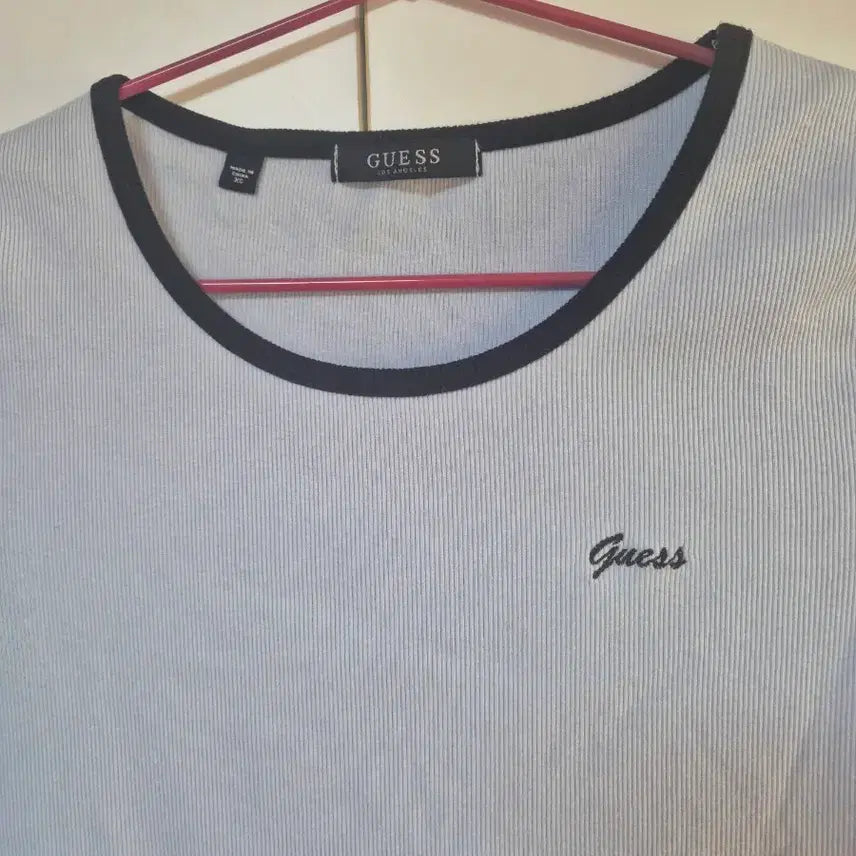 [BUNJANG] Guess Ribbed Round Neck Short Sleeve T-shirt / 게스 링거 골지 라운드넥 반팔 티 풀오버 만원샵