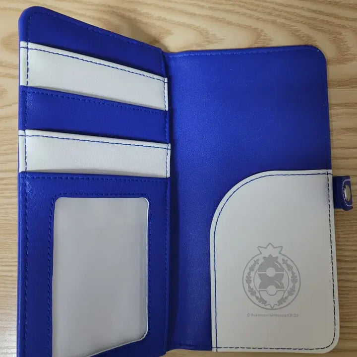 [BUNJANG] Pokemon Trainers Blueberry Academy Multi Pouch / 포켓몬스터 TRAINERS 블루베리 아카데미 멀티파우치 판매합니다.