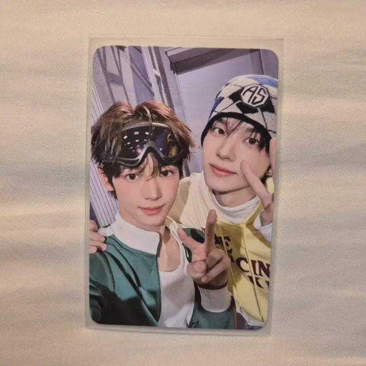 [BUNJANG] TWS Overdrive Hanjin &amp; Shiny Photocard (Weverse) / 투어스 overdrive 한진&amp;신유 포카 (위버스)