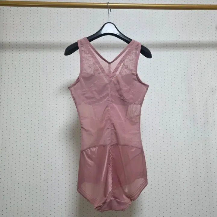 [BUNJANG] Shinyoung Wacoal All-in-One Body Shaper M Size (New) / 신영와코르 올인원 바디쉐이퍼M사이즈(새상품)