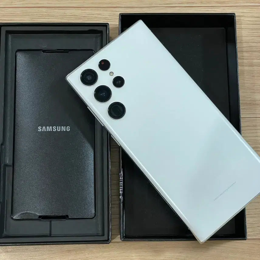 [BUNJANG] Samsung Galaxy S22 Ultra White 256GB Full Box with S Pen / 갤럭시 S22 울트라 화이트 256GB 풀박스 S펜포함
