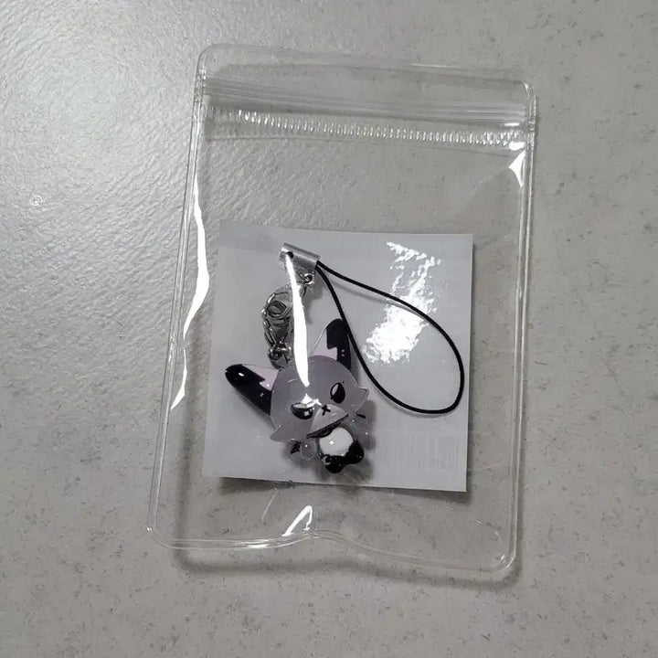 [BUNJANG] Xdinary Heroes Xdinary Man Mini Charm / 엑디즈 엑스디너리 히어로즈 폭드 미니참